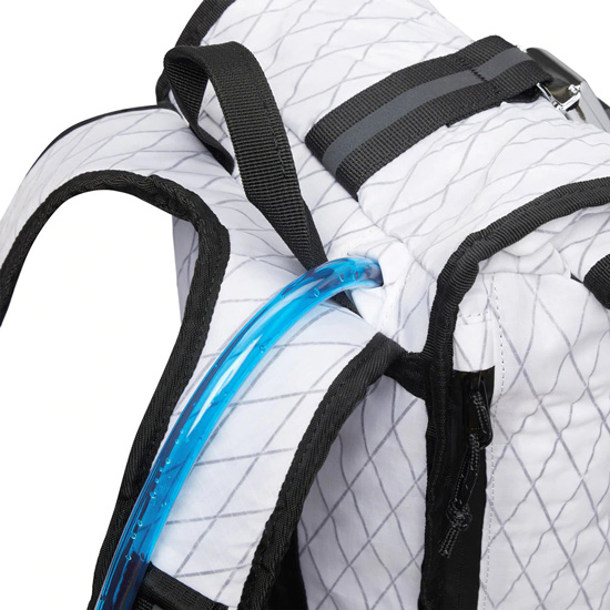 CHROME ( クローム ) バックパック TENSILE TRAIL HYDRO PACK